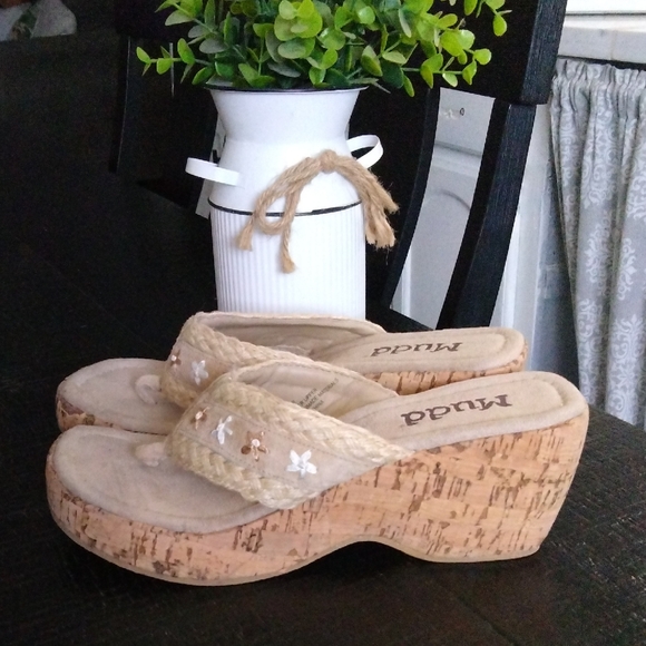 MUDD WEDGE - Picture 1 of 12